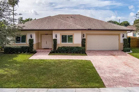 5860 SW 17th Ct, Plantation, FL 33317