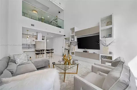 1100 Biscayne Blvd #2505, Miami, FL 33132