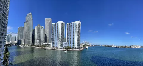 888 Brickell Key Dr #812, Miami, FL 33131
