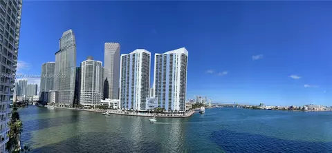 888 Brickell Key Dr #812, Miami, FL 33131