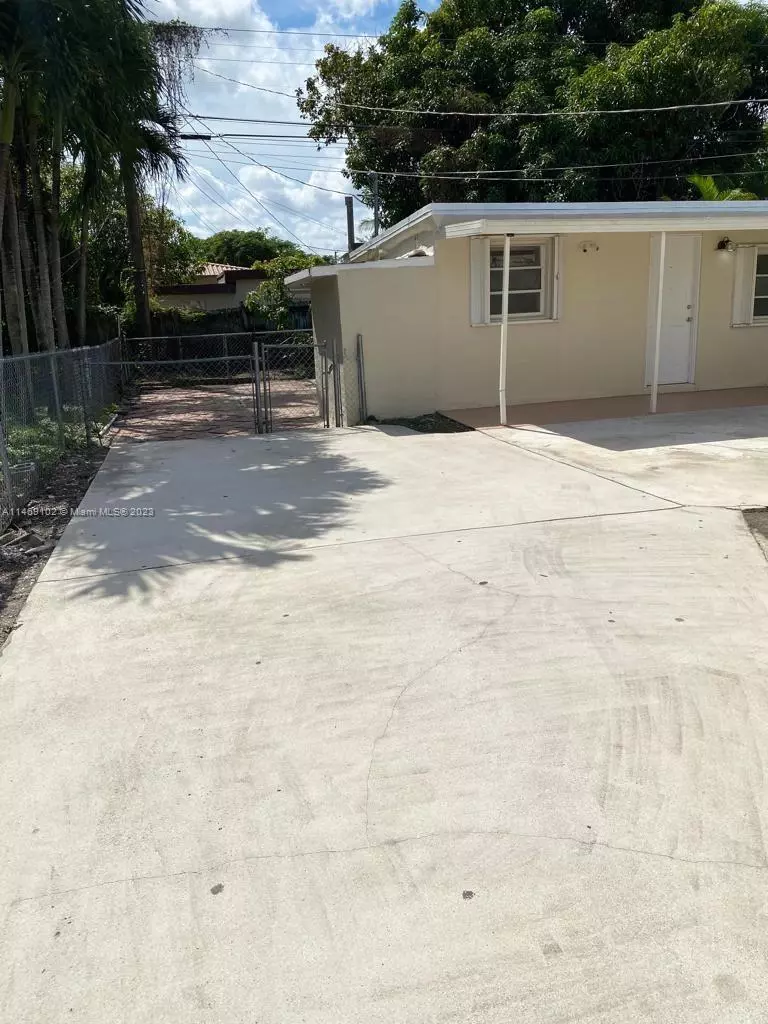  520 E 14th St, Hialeah, FL 33010 photo 14