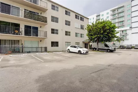 5501 NW 7th St #E118, Miami, FL 33126
