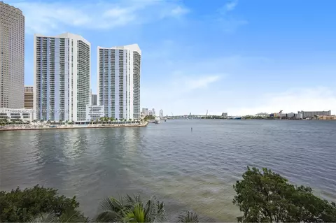 888 Brickell Key Dr #510, Miami, FL 33131