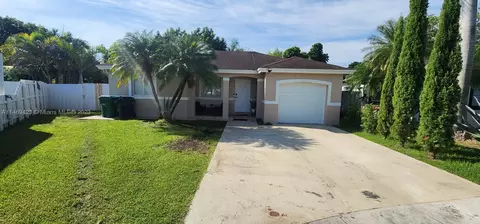 28442 SW 135th Ave, Homestead, FL 33033