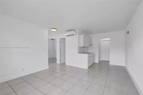210 NW 9th Ave, Dania Beach, FL 33004