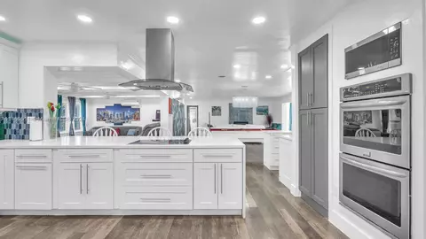 600 NW 66th Ave, Plantation, FL 33317