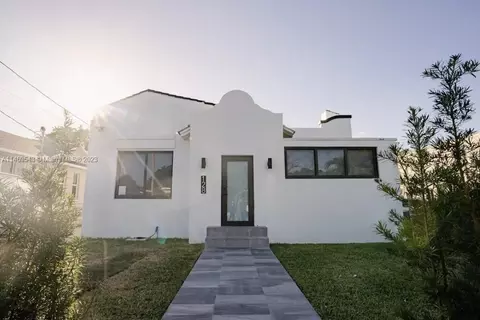 128 NW 26th Ave, Miami, FL 33125