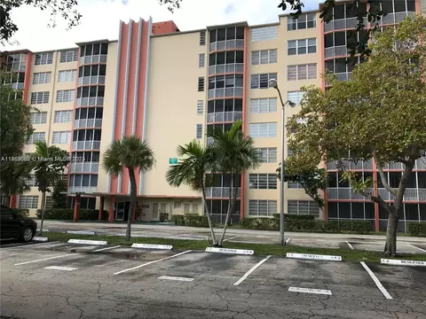 1780 NE 191st St #603-2, Miami, FL 33179