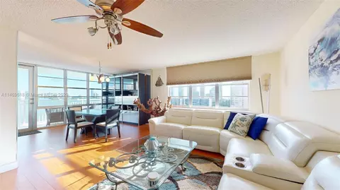 301 174th St #1214, Sunny Isles Beach, FL 33160