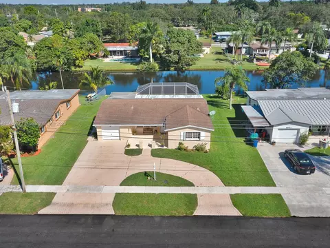 8963 SW 52nd Pl, Cooper City, FL 33328