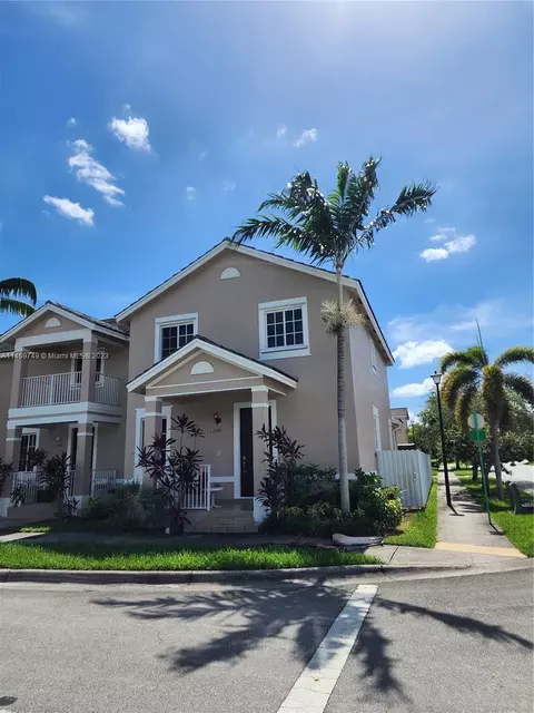 13986 SW 276th St, Homestead, FL 33032