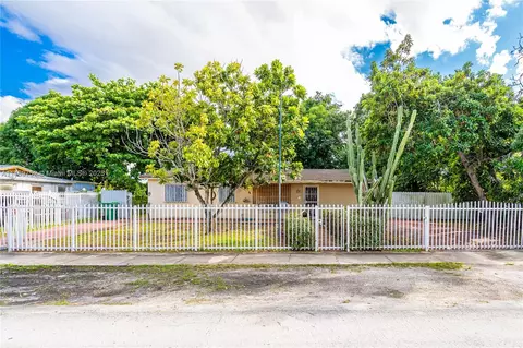 5022 NW 168th Ter, Miami Gardens, FL 33055