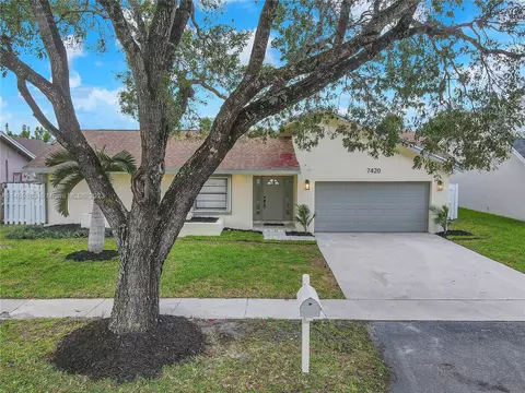 7420 NW 41st Ct, Lauderhill, FL 33319