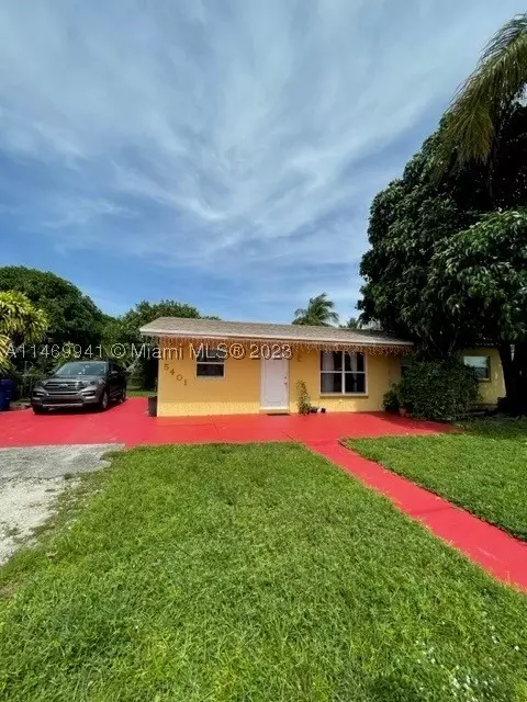 5401 NW 170th Ter, Miami Gardens, FL 33055