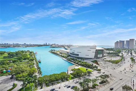900 Biscayne Blvd #1901, Miami, FL 33132