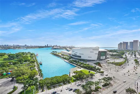 900 Biscayne Blvd #1901, Miami, FL 33132