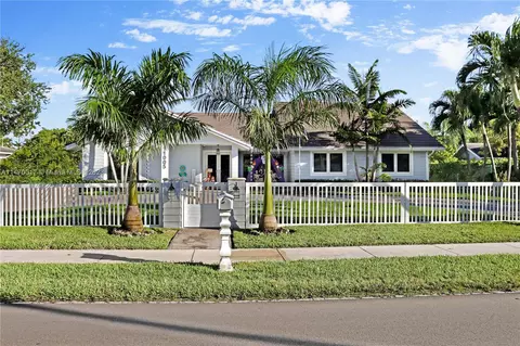 11005 SW 95th St, Miami, FL 33176