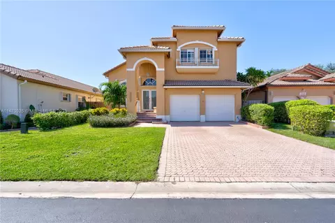 2962 NW 98th Pl, Doral, FL 33172