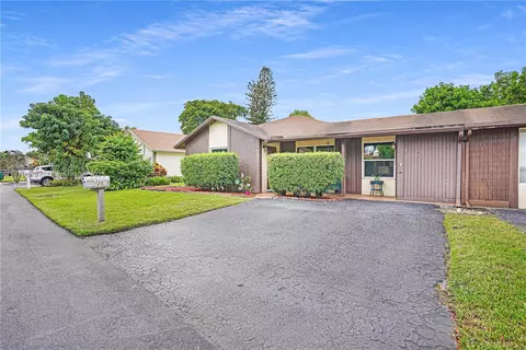 2075 SW 72nd Ave, Davie, FL 33317