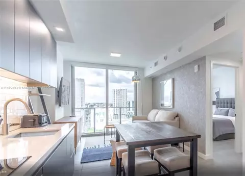 227 NE 2nd St #2003, Miami, FL 33132