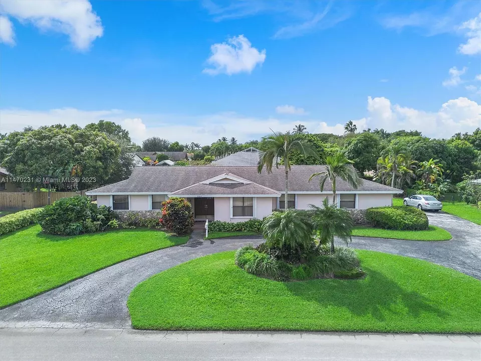 8260 SW 185th Ter, Cutler Bay, FL 33157 41 Photos Movoto