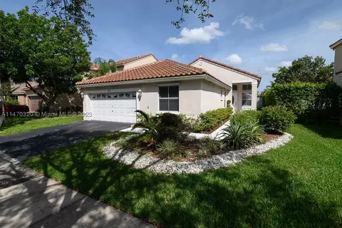 664 Stanton Dr, Weston, FL 33326