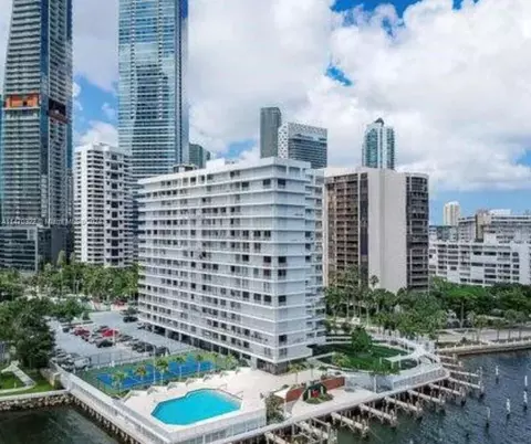 200 SE 15th Rd #10K, Miami, FL 33129