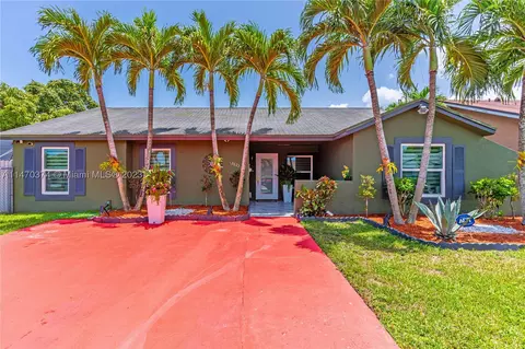 12622 SW 210th Ter, Miami, FL 33177
