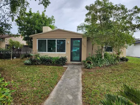 Undisclosed, Hollywood, FL 33020