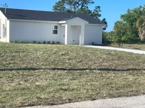 2026 Hercules Rd, Labelle, FL 33935
