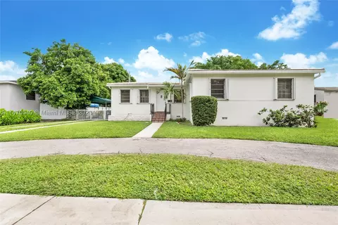 2411 SW 84th Ave, Miami, FL 33155