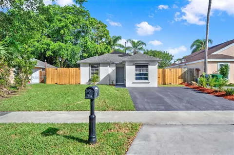 738 SW 7th Ter, Florida City, FL 33034