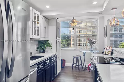 1200 Saint Charles Pl #412, Pembroke Pines, FL 33026