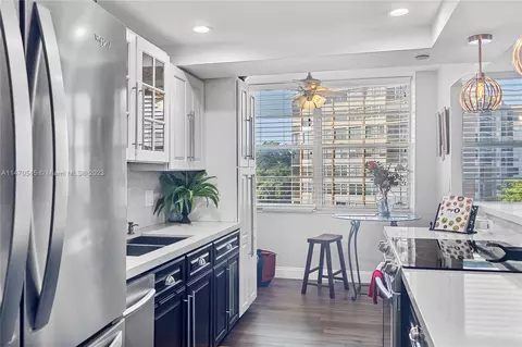 1200 Saint Charles Pl #412, Pembroke Pines, FL 33026
