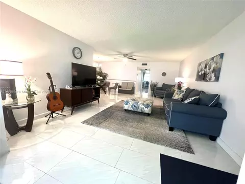 1180 S Drive Cir #C, Delray Beach, FL 33445
