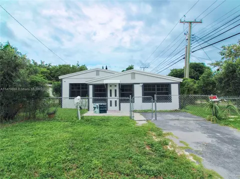 1930 NE 174th St, North Miami Beach, FL 33162