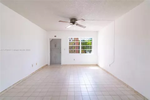 3591 SW 10th St #12B, Miami, FL 33135