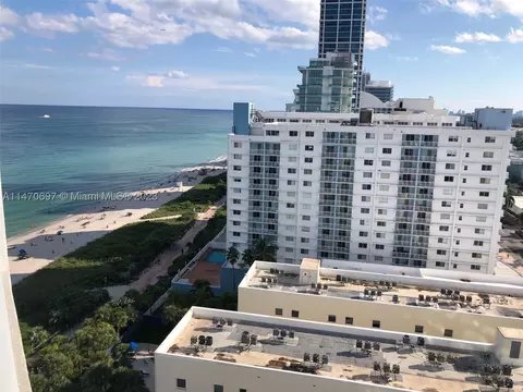 7135 Collins Ave #1713, Miami Beach, FL 33141
