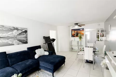 3571 SW 10th St #10B, Miami, FL 33135