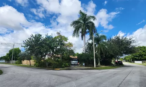 16130 SW 102nd Pl, Miami, FL 33157