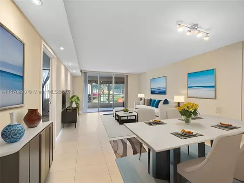 2999 NW 48th Ave #244, Lauderdale Lakes, FL 33313