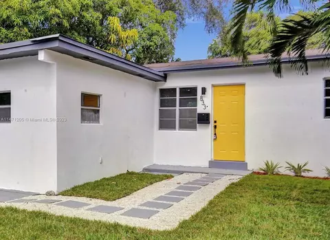 833 NW 2nd St, Fort Lauderdale, FL 33311