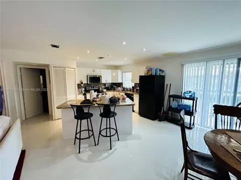 22795 SW 66th Ave #205, Boca Raton, FL 33428
