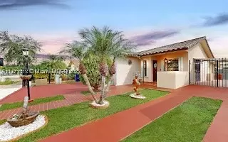 1051 SW 137th Pl, Miami, FL 33184