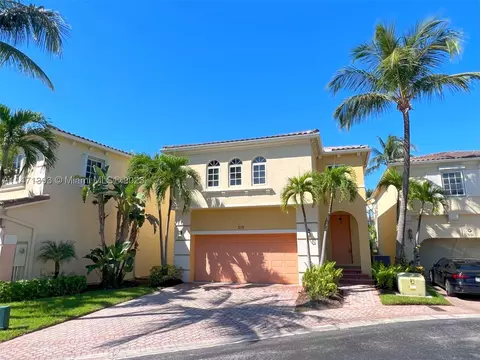 3119 NE 210th Ter, Aventura, FL 33180
