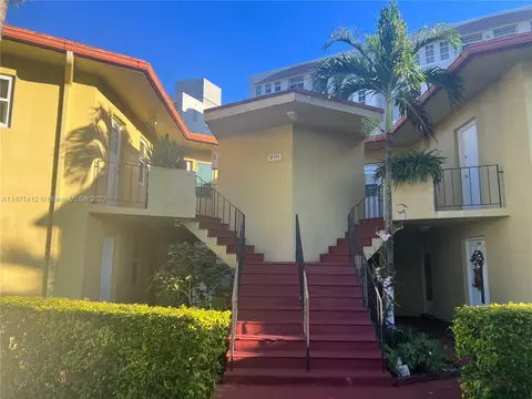 18558 NE 18th Ave #201, Miami, FL 33179