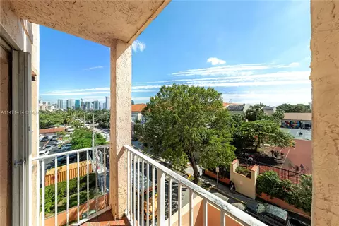 199 SW 12th Ave #412B, Miami, FL 33130
