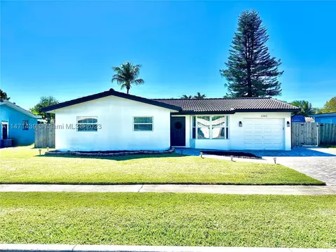 6362 NW 20th St, Margate, FL 33063