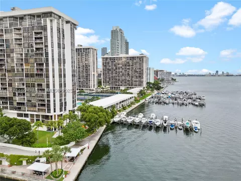1925 Brickell Ave #1712, Miami, FL 33129
