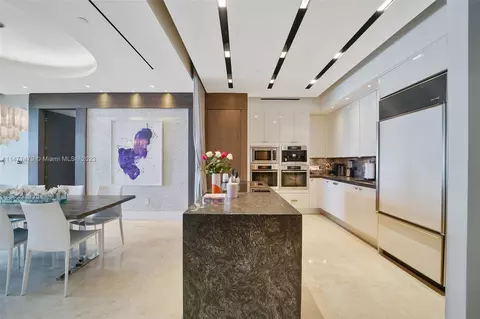 6799 Collins Ave #205, Miami Beach, FL 33141